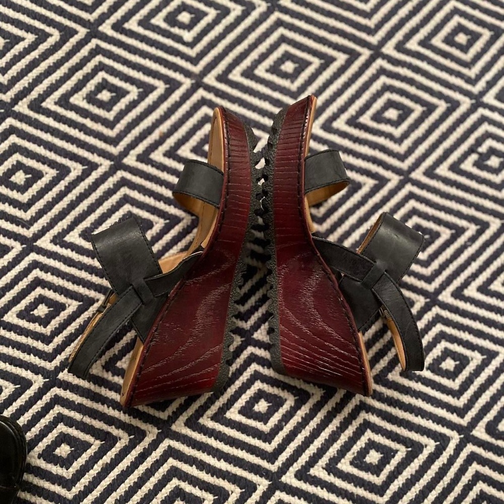 Platform Wedges Comfort Heels Leather Open toe Black Strappy. Size 8